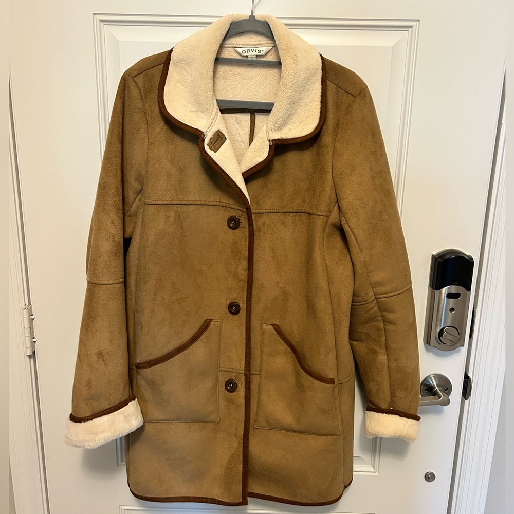Beautiful Orvis Women's Faux Shearling Lodge
Coat Fur Lining Whiskey Brown Color